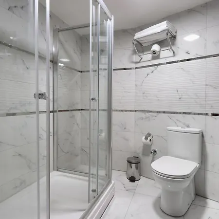 Balturk Sakarya מלון 4*